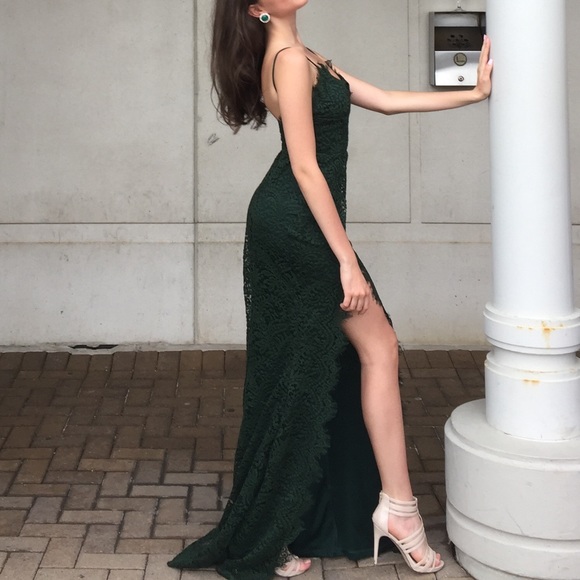 BRAND NEW Gown - Picture 3 of 4